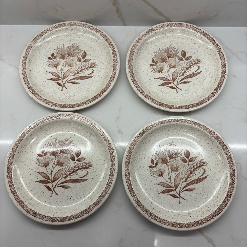 Vintage Set of 4 Homespun Wheat Sheaf Churchill England Beige Speckled Plates